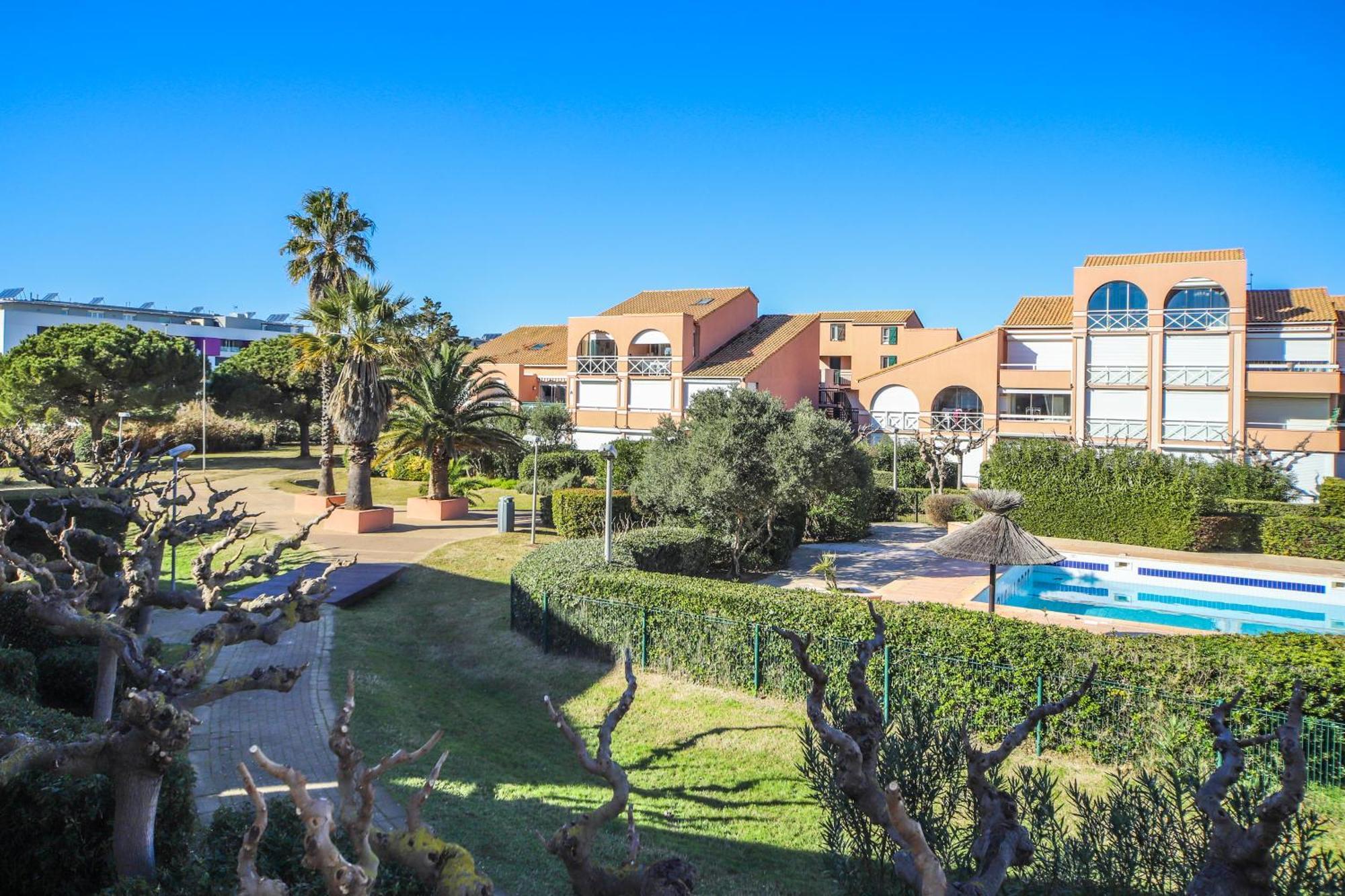 Le Senerite Piscine Proche Parking